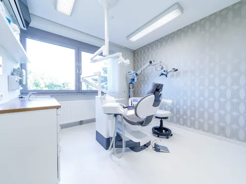 Behandlungszimmer – Sillmanns, Rix & Kollegen Bühl